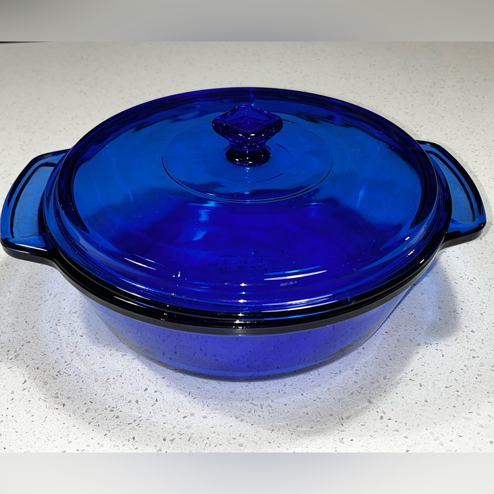 Vintage Anchor Hocking Cobalt Blue 2 Qt. Casserole Dish w Lid 11.5” USA